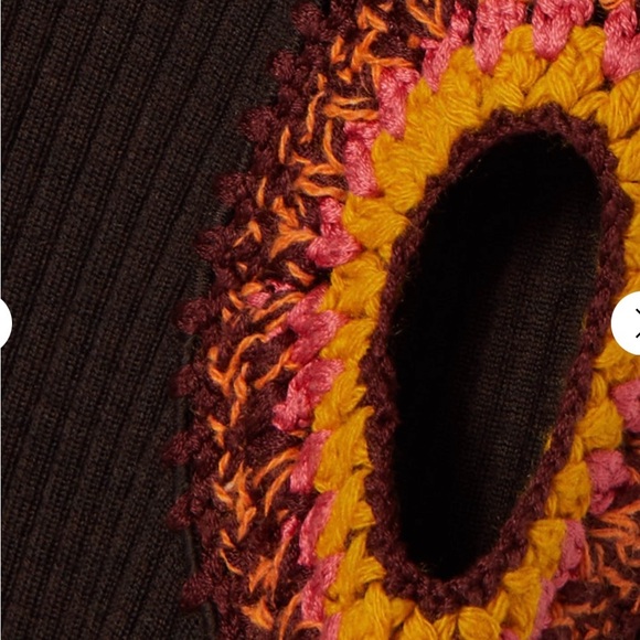 CHLOE - Picture 2 of 7